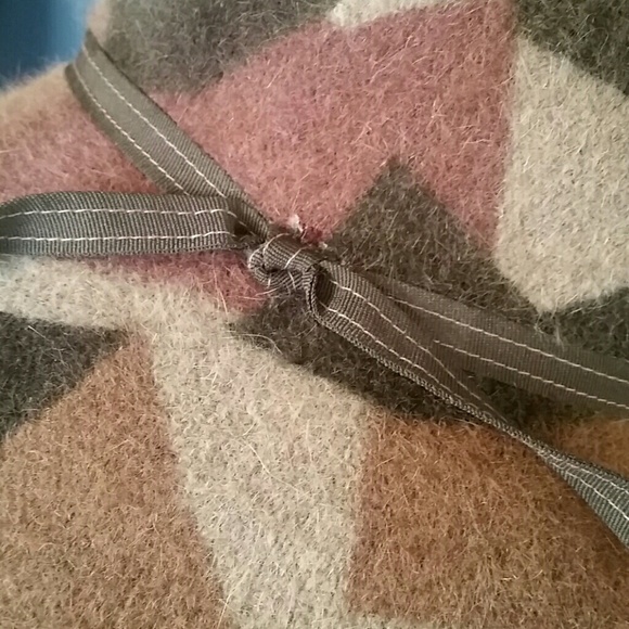 Classic , autumn/ winter  hat - Picture 2 of 7